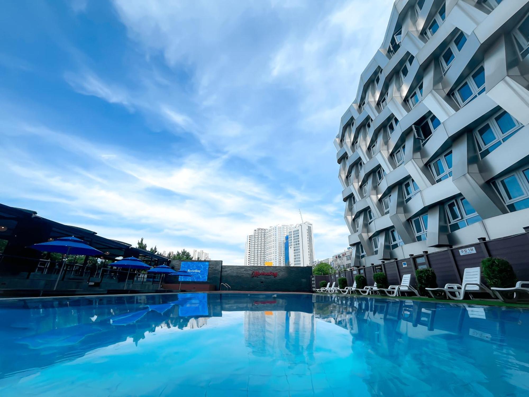 Chungchoho Best Hotel Сокчо Екстериор снимка